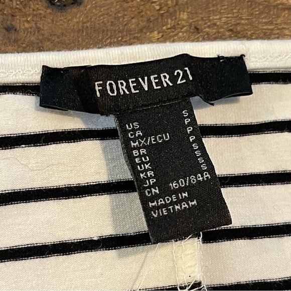 Forever 21 Casual Dress - Picture 2 of 7
